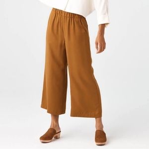 Vetta Capsule wide leg crop pants gold